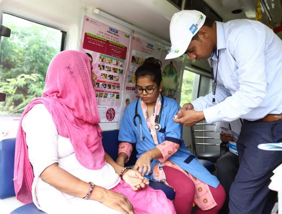 Kalyan Singh and Vaishali w patient 2